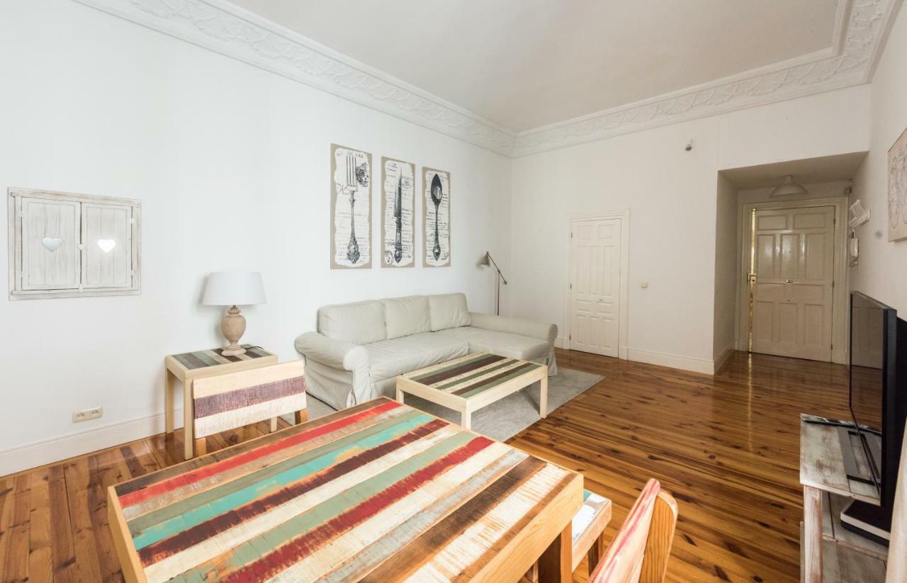 Apartamentos Alcala Madrid Exterior photo